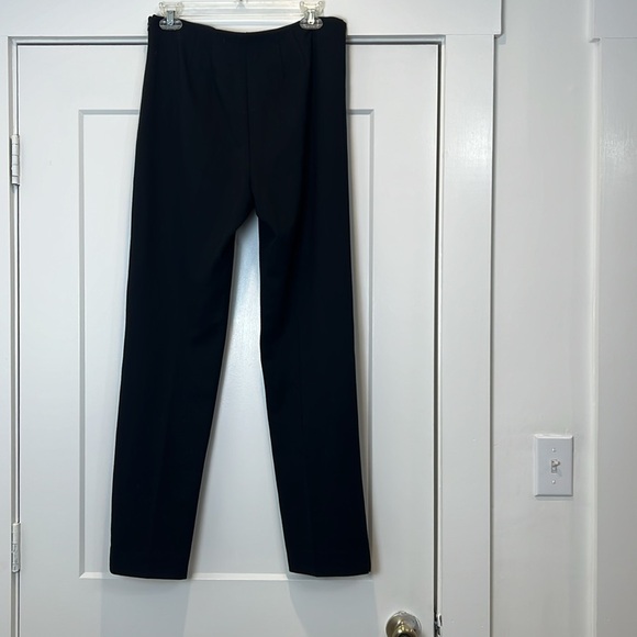 Adrienne Vittadini Black Straight Leg Pants with Streamlined Fit size 8. - Picture 4 of 8